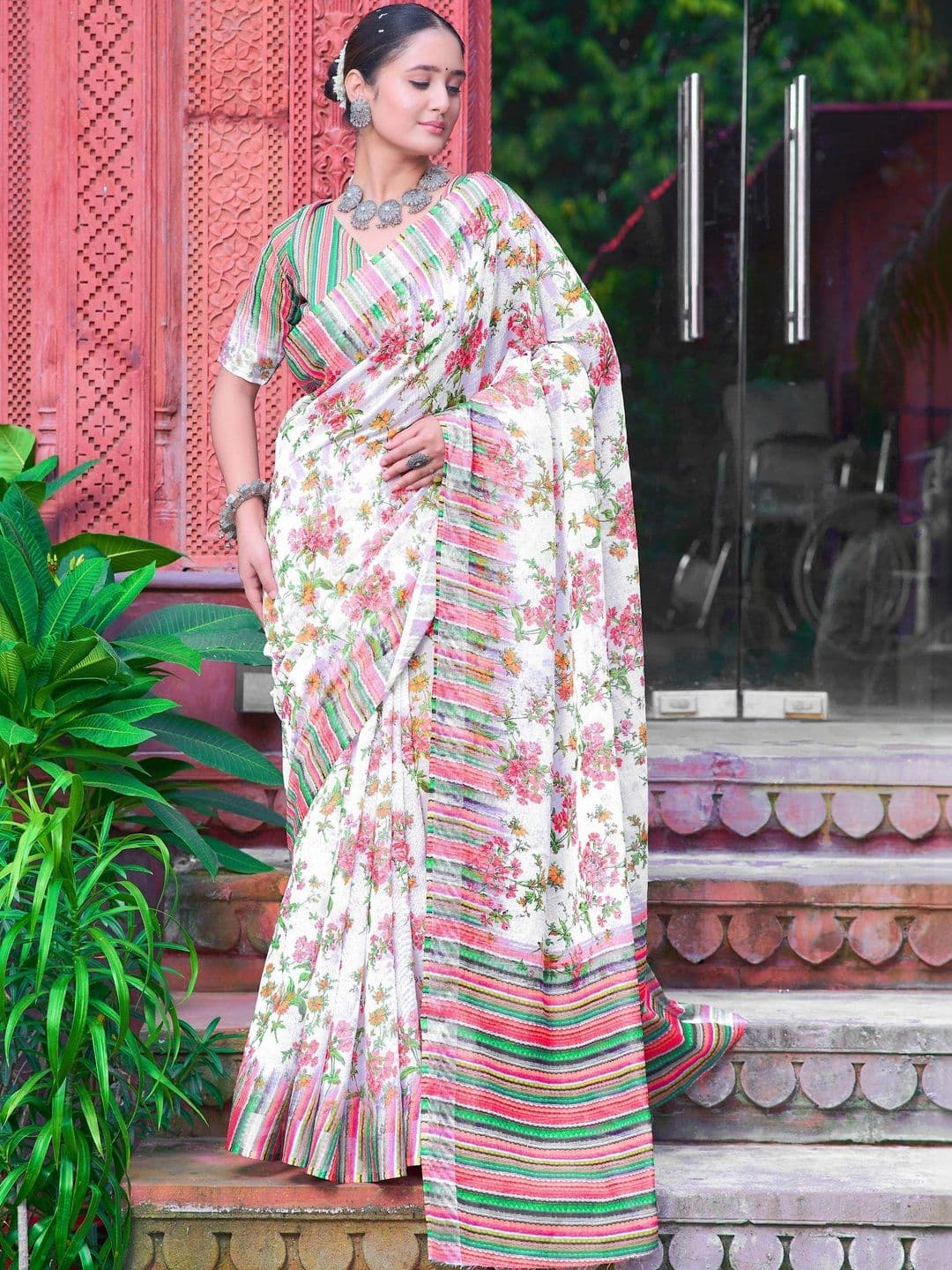MANVAA Women Floral Saree with Floral Border Print - view 1