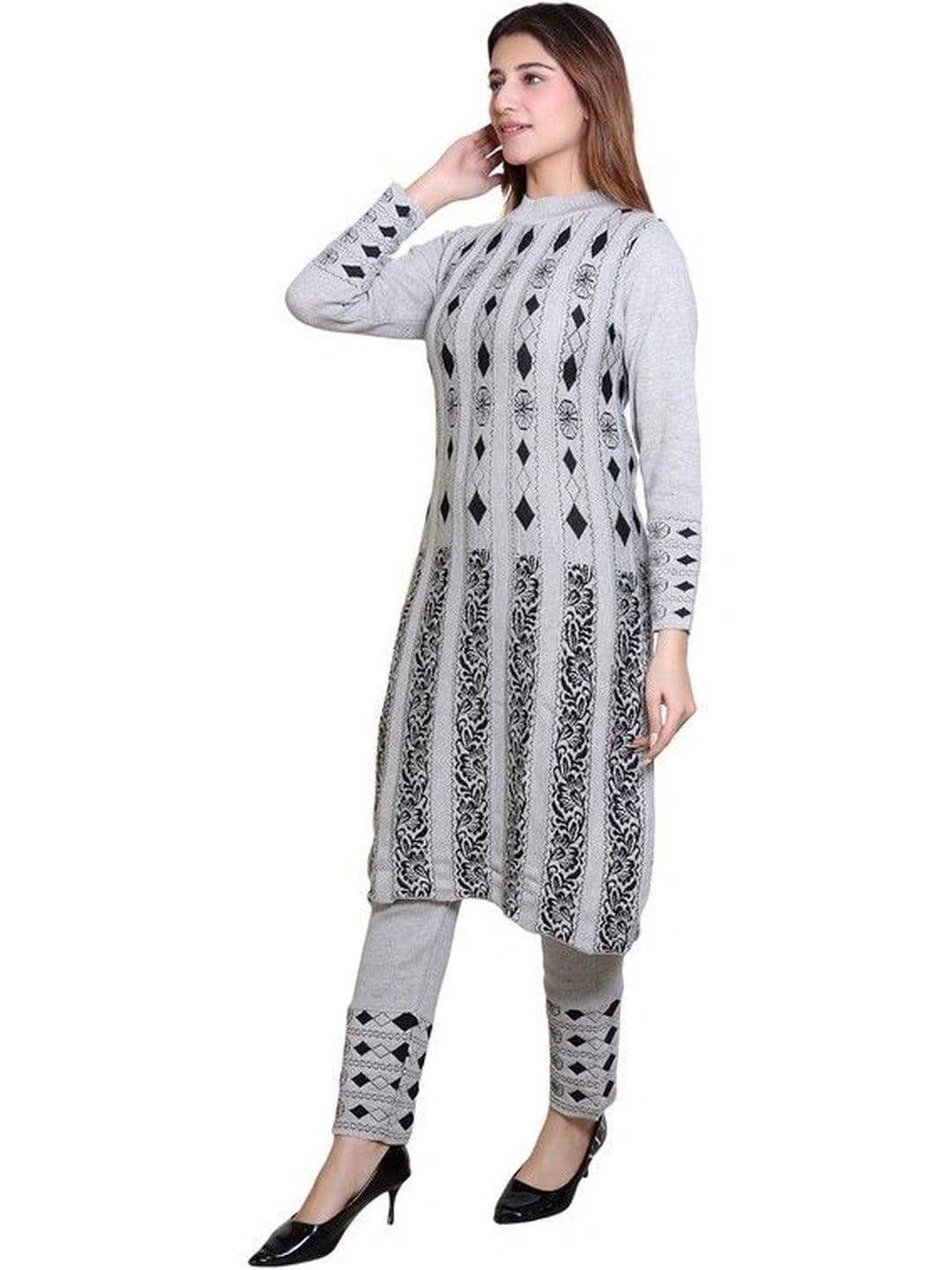 GRAND-LINE Women Printed Regular Kurta with Trousers thumbnail 2