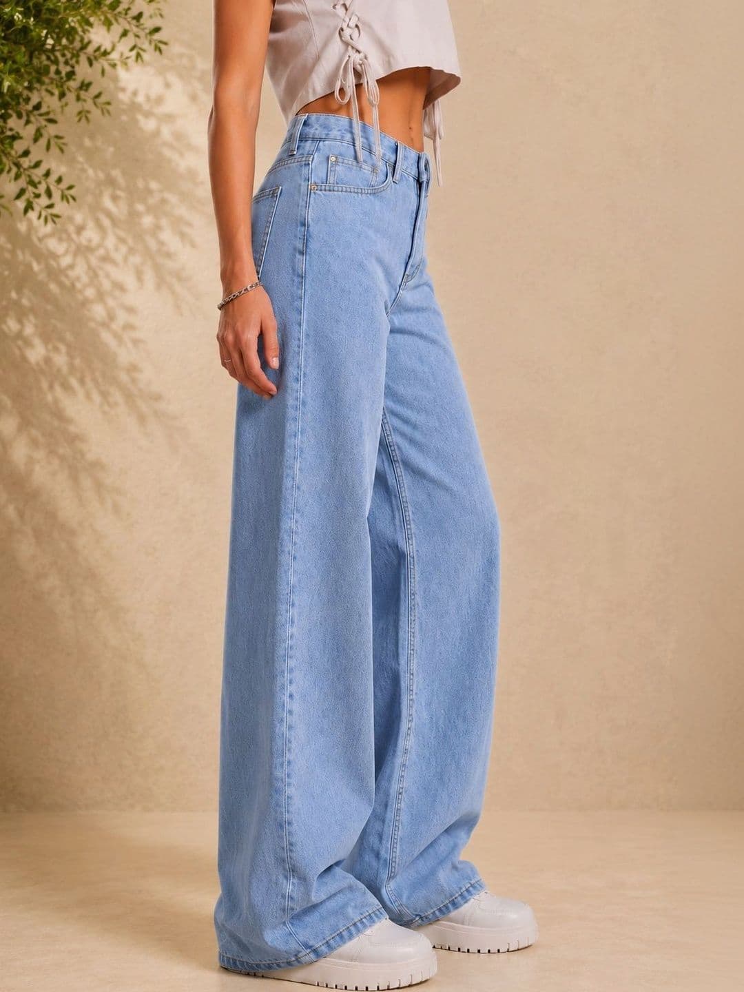 DressBerry Women Comfort Wide Leg High-Rise Light Fade Stretchable Jeans thumbnail 4