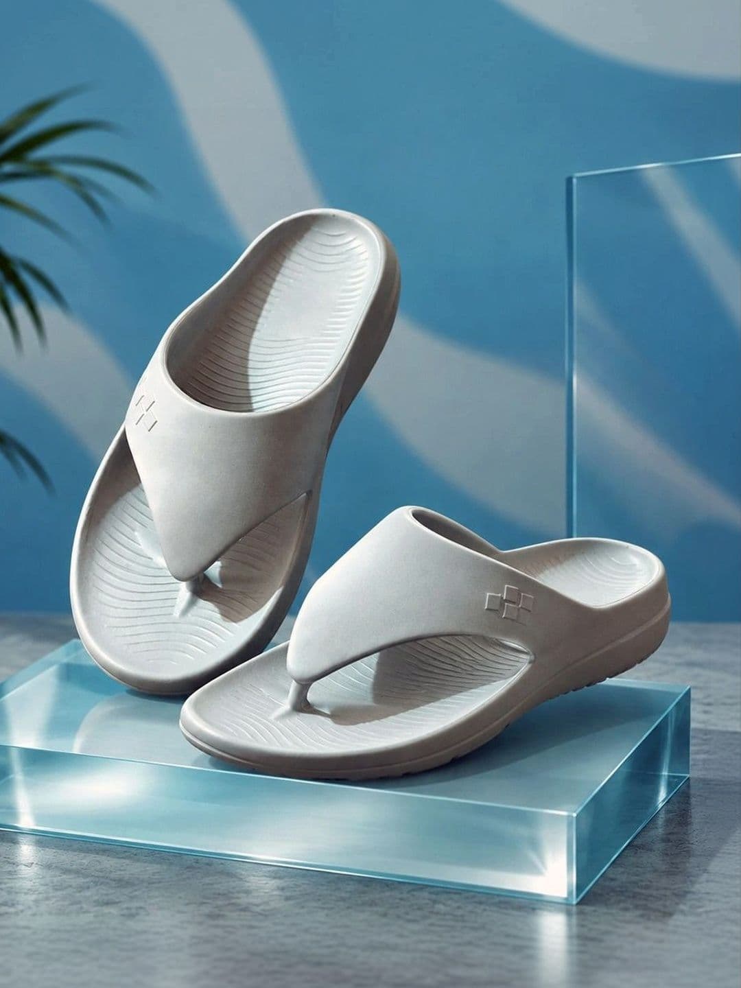 NEW ORANIE Men Printed Thong Flip-Flops thumbnail 3