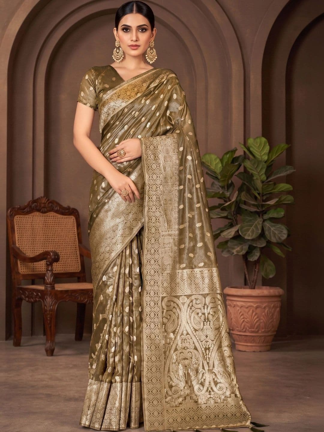 MONJOLIKA FASHION Woven Design Zari Silk Blend Designer Bomkai silk Saree - view 1