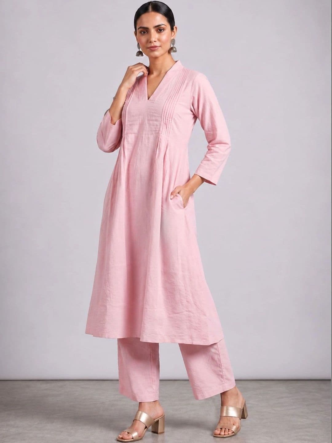 NAVYAAZRI Women Regular Pure Silk Kurta with Trousers thumbnail 3