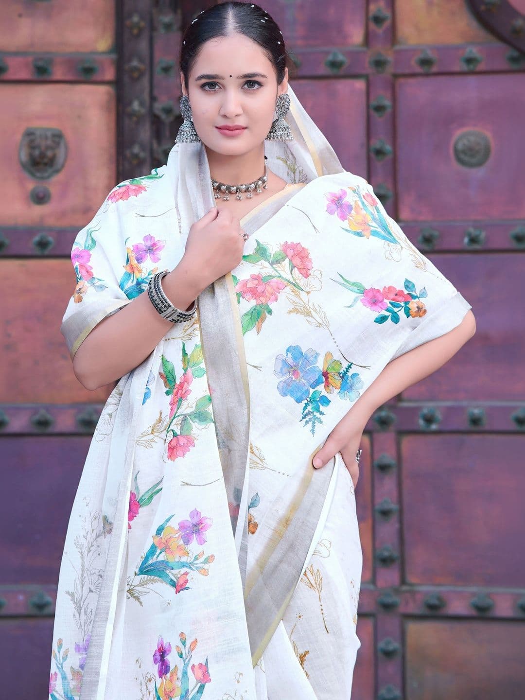 MANVAA Floral Saree thumbnail 7