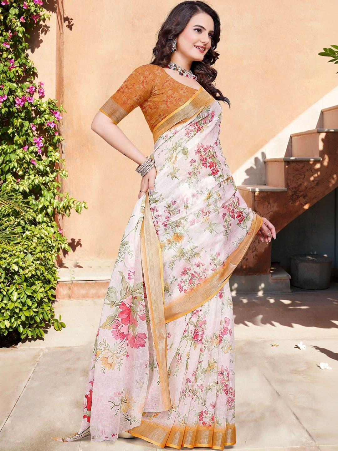 Maroosh Floral Saree thumbnail 3