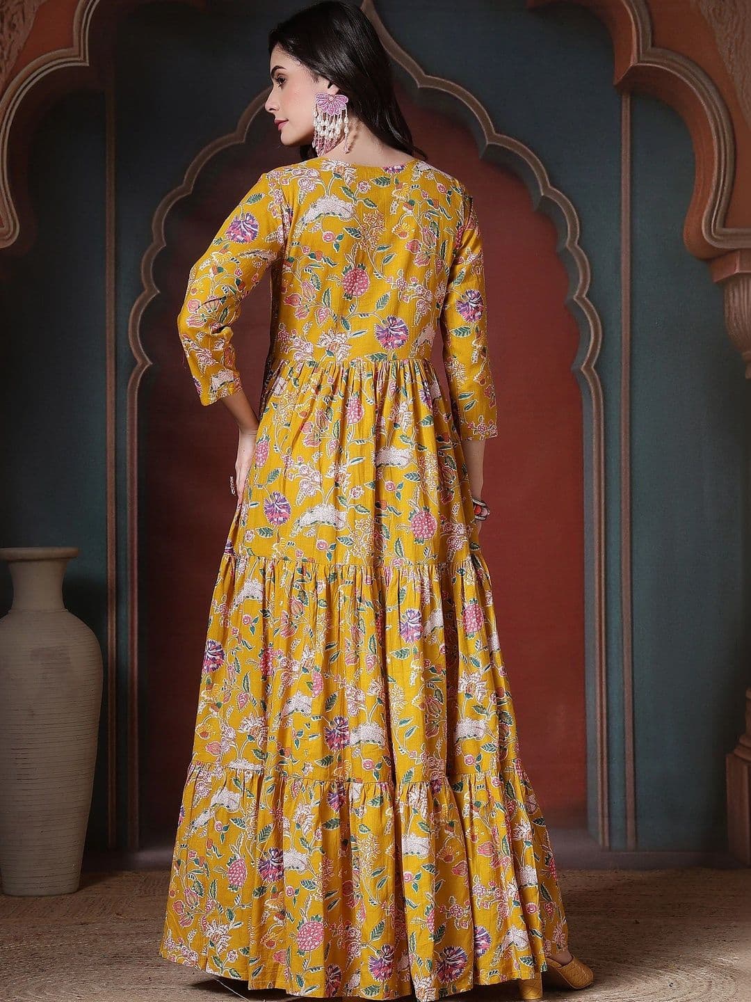 Sangria Women Floral Printed Floral Anarkali Kurta thumbnail 5