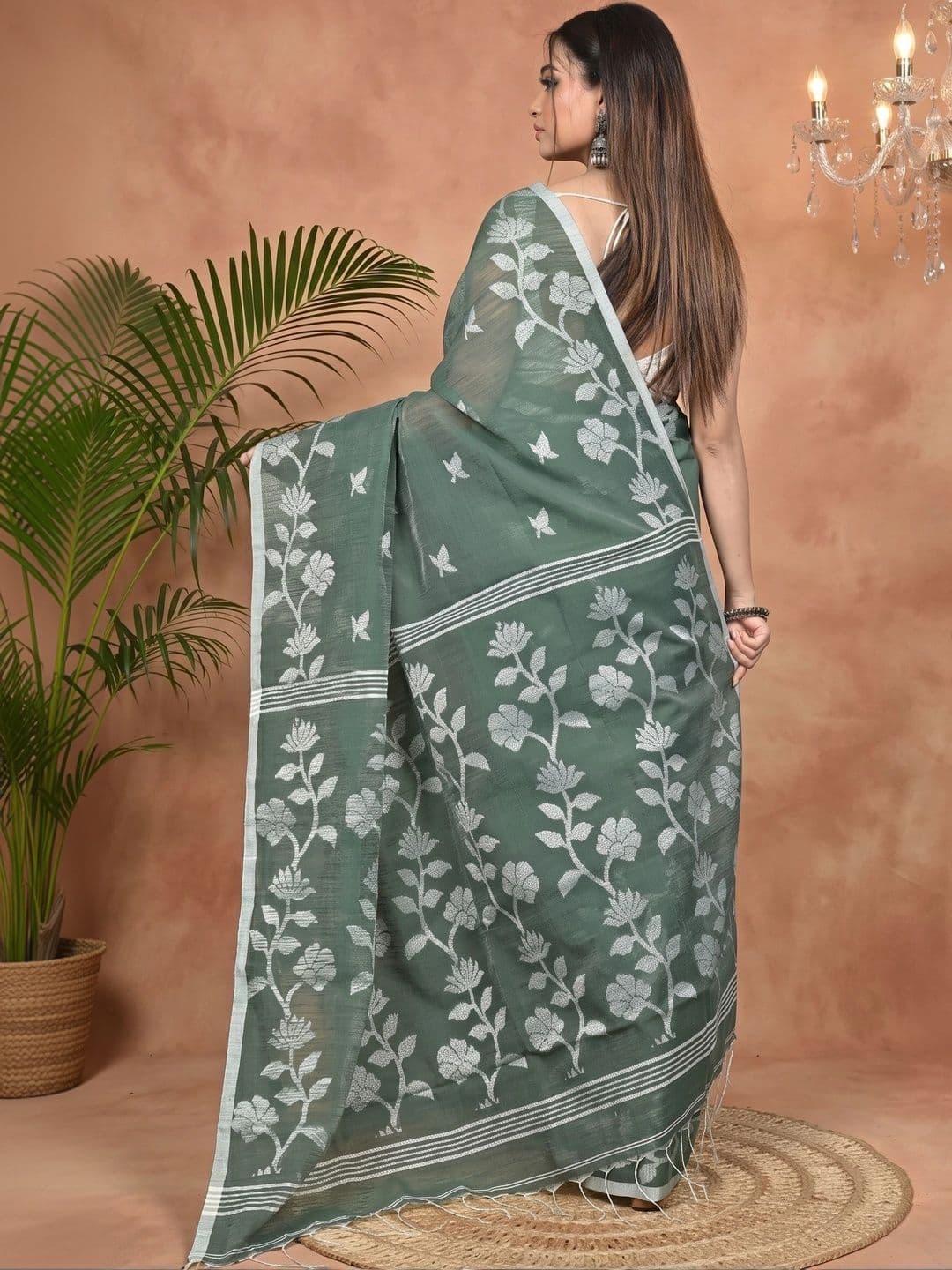 GitAsit Women Ethnic Motifs Sequinned Handloom Taant Saree thumbnail 5