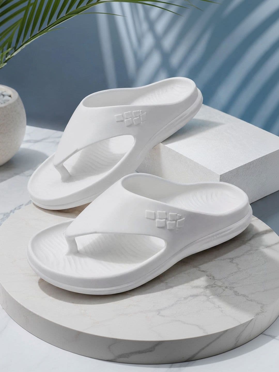 NEW ORANIE Men Printed Thong Flip-Flops thumbnail 3