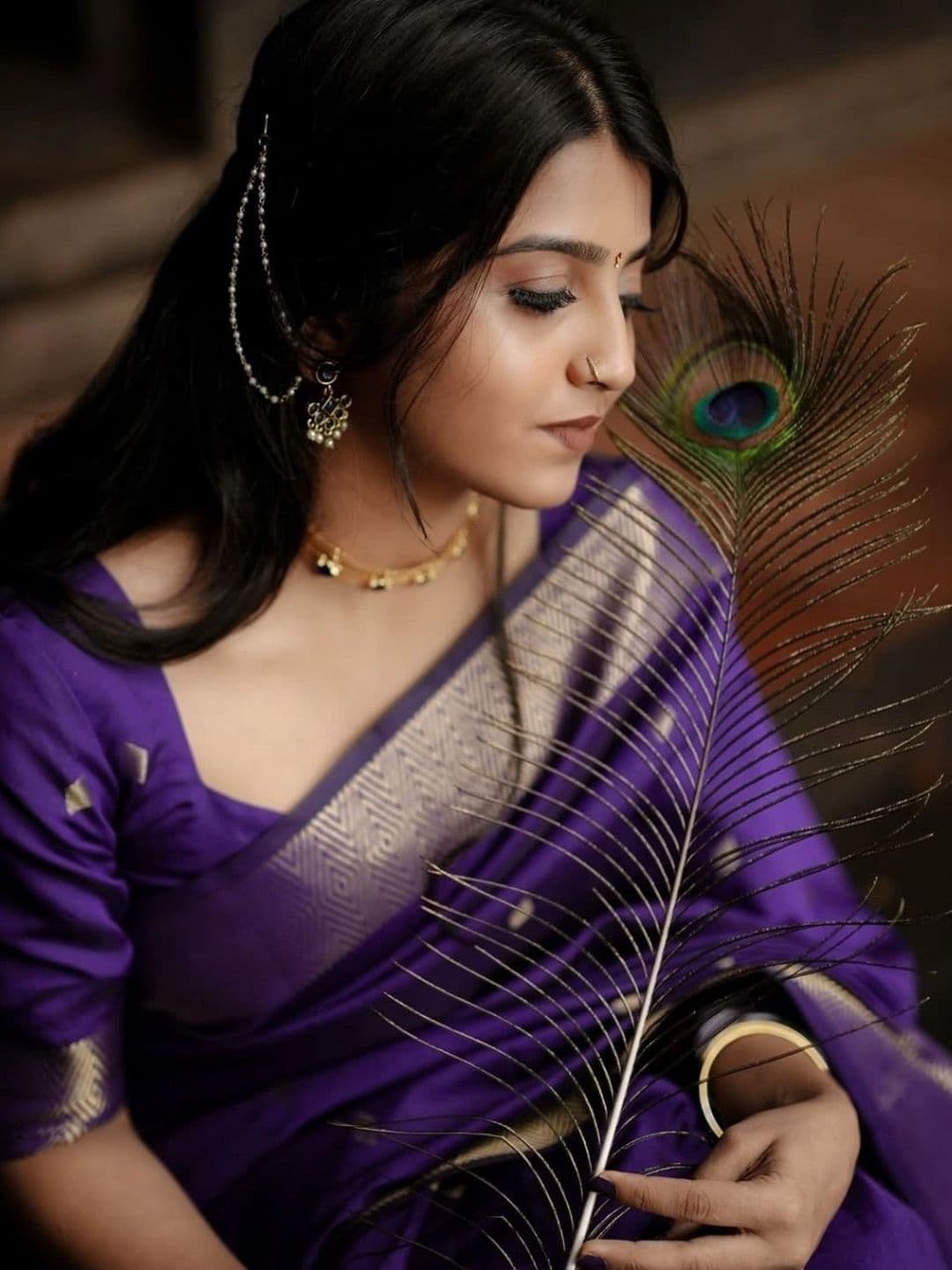 Mitera Woven Design Zari Banarasi Saree thumbnail 4