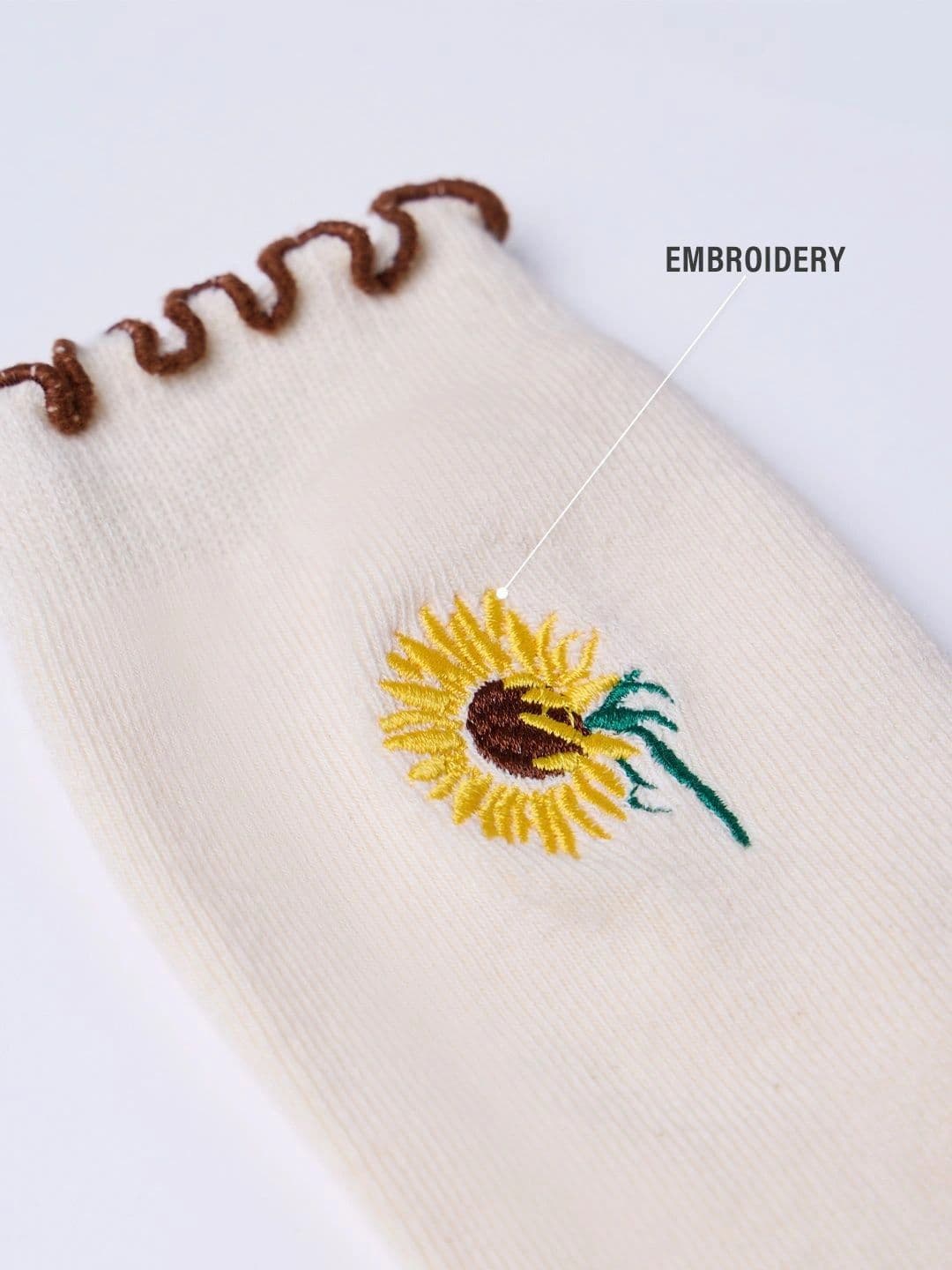 The Souled Store Unisex Cotton Blend Patterned Above Ankle Socks thumbnail 7