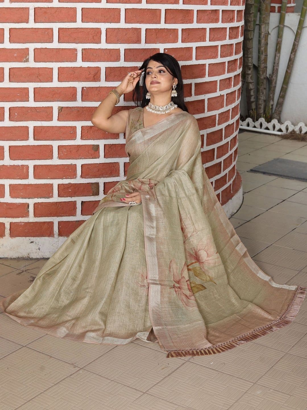 MANVAA Floral Silk Cotton Handloom Saree thumbnail 5