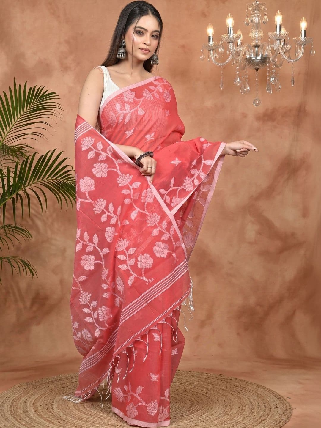 GitAsit Floral Sequinned Handloom Taant Saree thumbnail 2