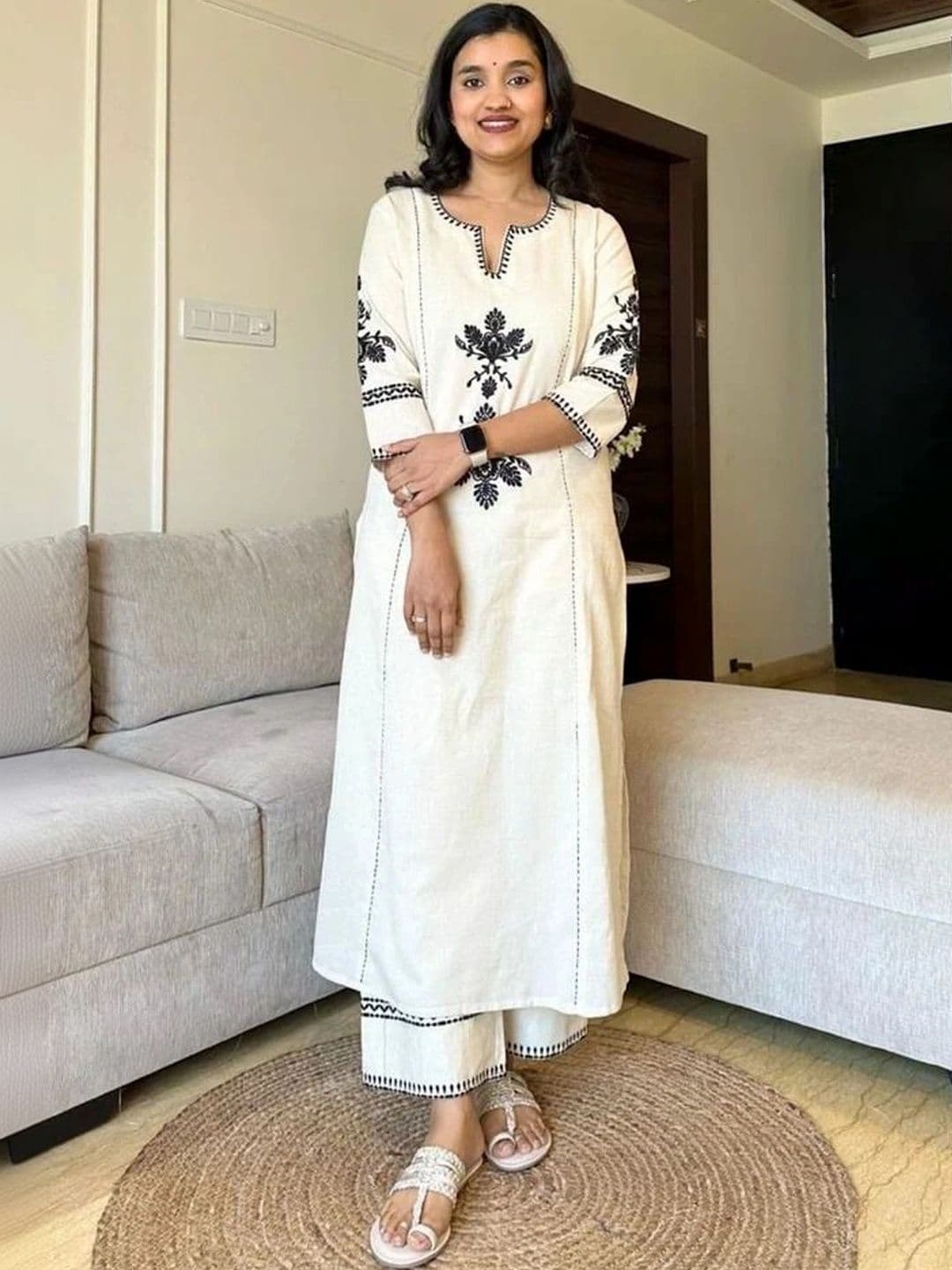 Moda Rapido Women Ethnic Motifs Embroidered Regular Thread Work Kurta with Palazzos - view 1