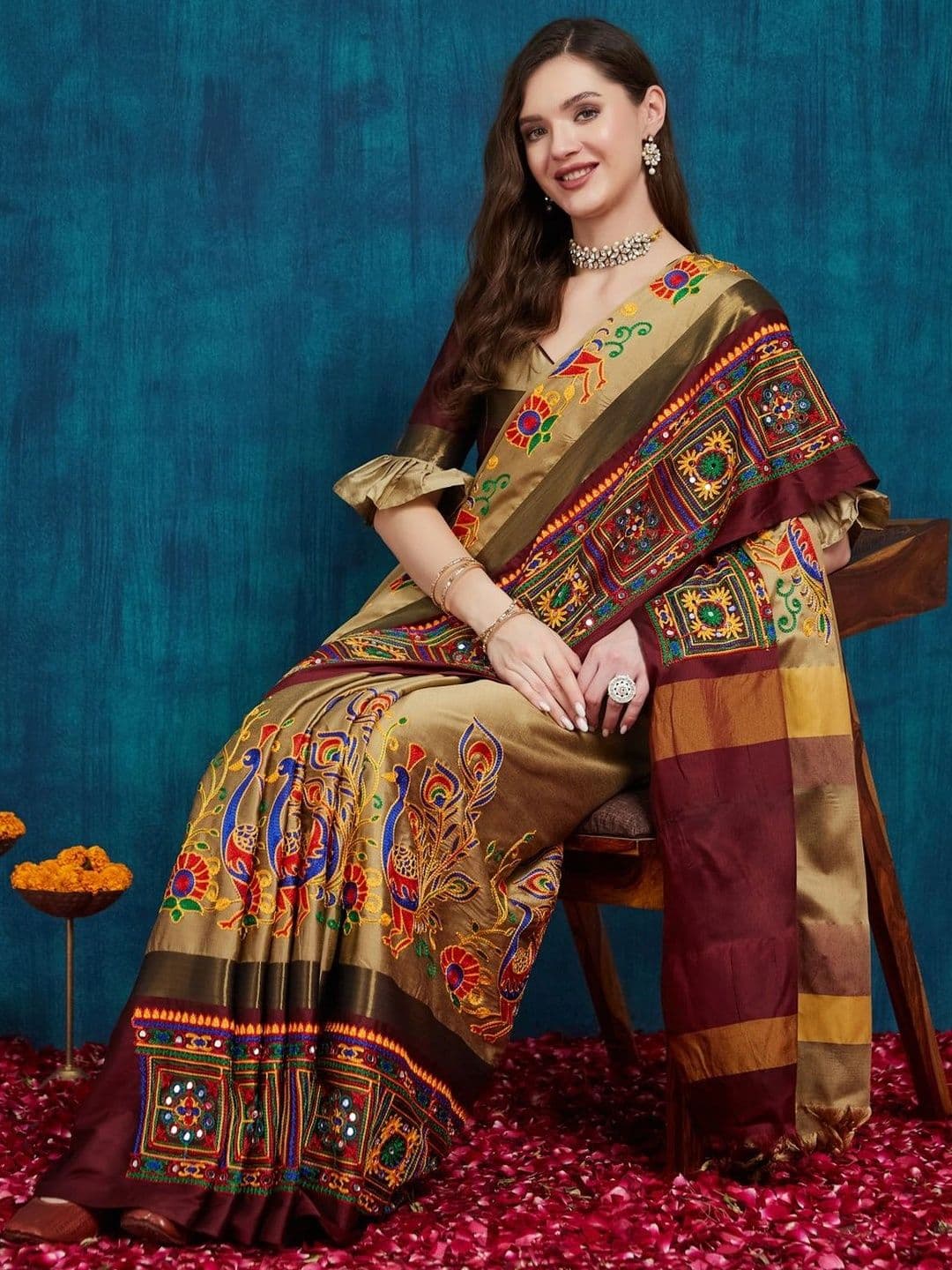 Sangria Mirror Work Silk Cotton Heavy Work Saree thumbnail 4
