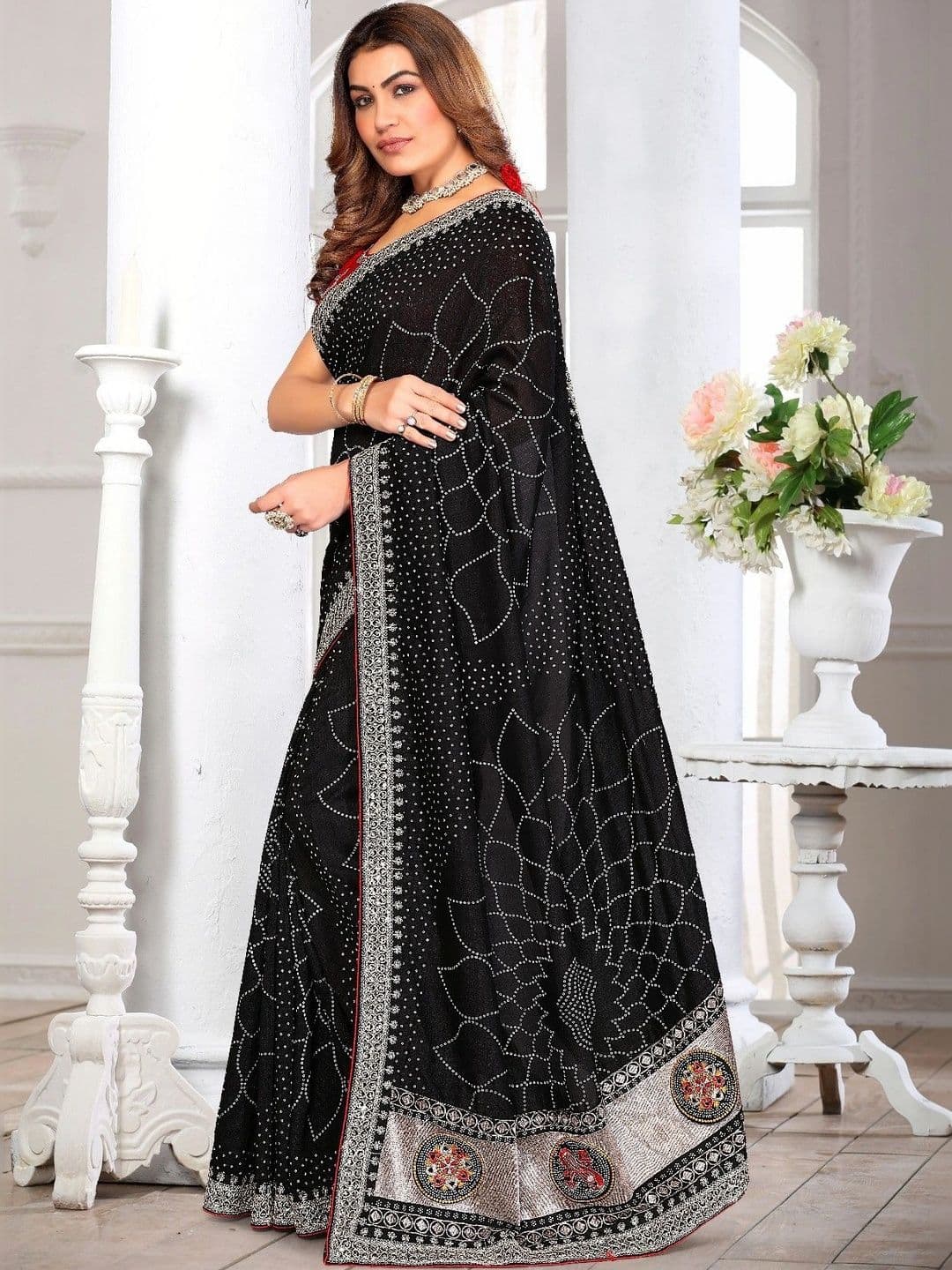 SmileyFashion Bandhani Embroidered Art Silk Designer Saree thumbnail 3