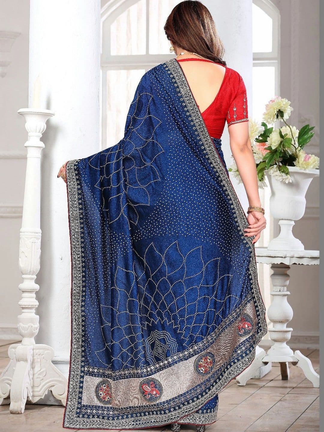 SmileyFashion Bandhani Zari Art Silk Designer Saree thumbnail 2