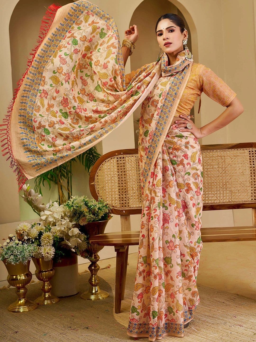 Maroosh Women Kalamkari Printed Silk Cotton Handloom Saree thumbnail 6