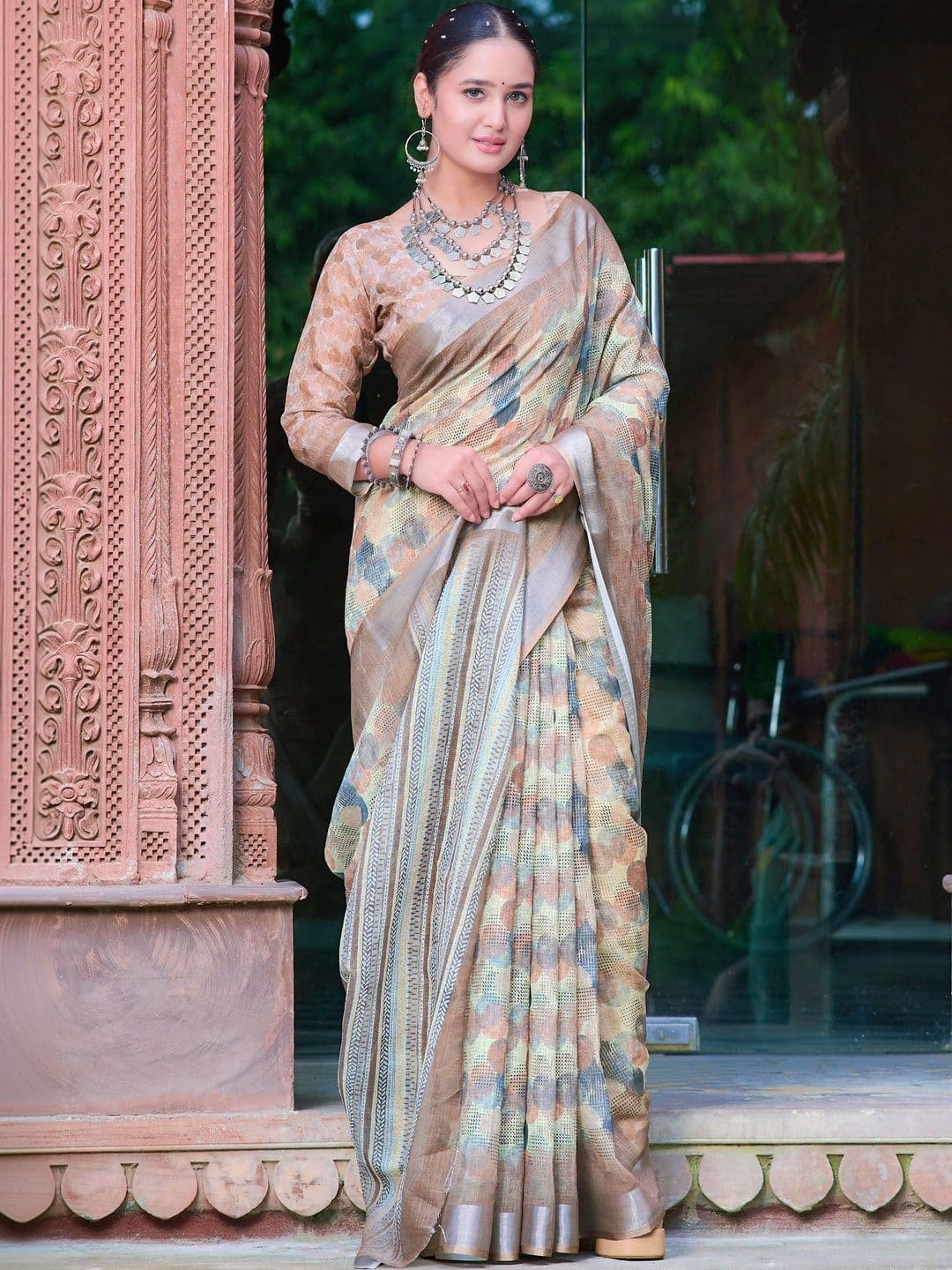 HERE&NOW Women Woven Design Cotton Printed Saree thumbnail 7