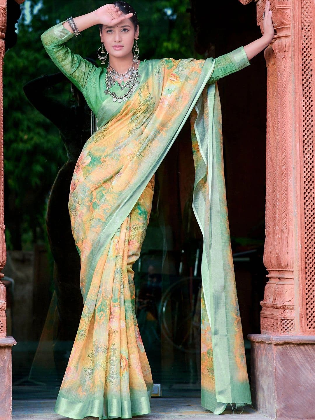 Maroosh Floral Saree thumbnail 7