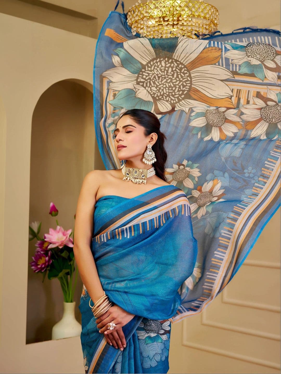 MANVAA Women Floral Silk Cotton Handloom Saree thumbnail 5
