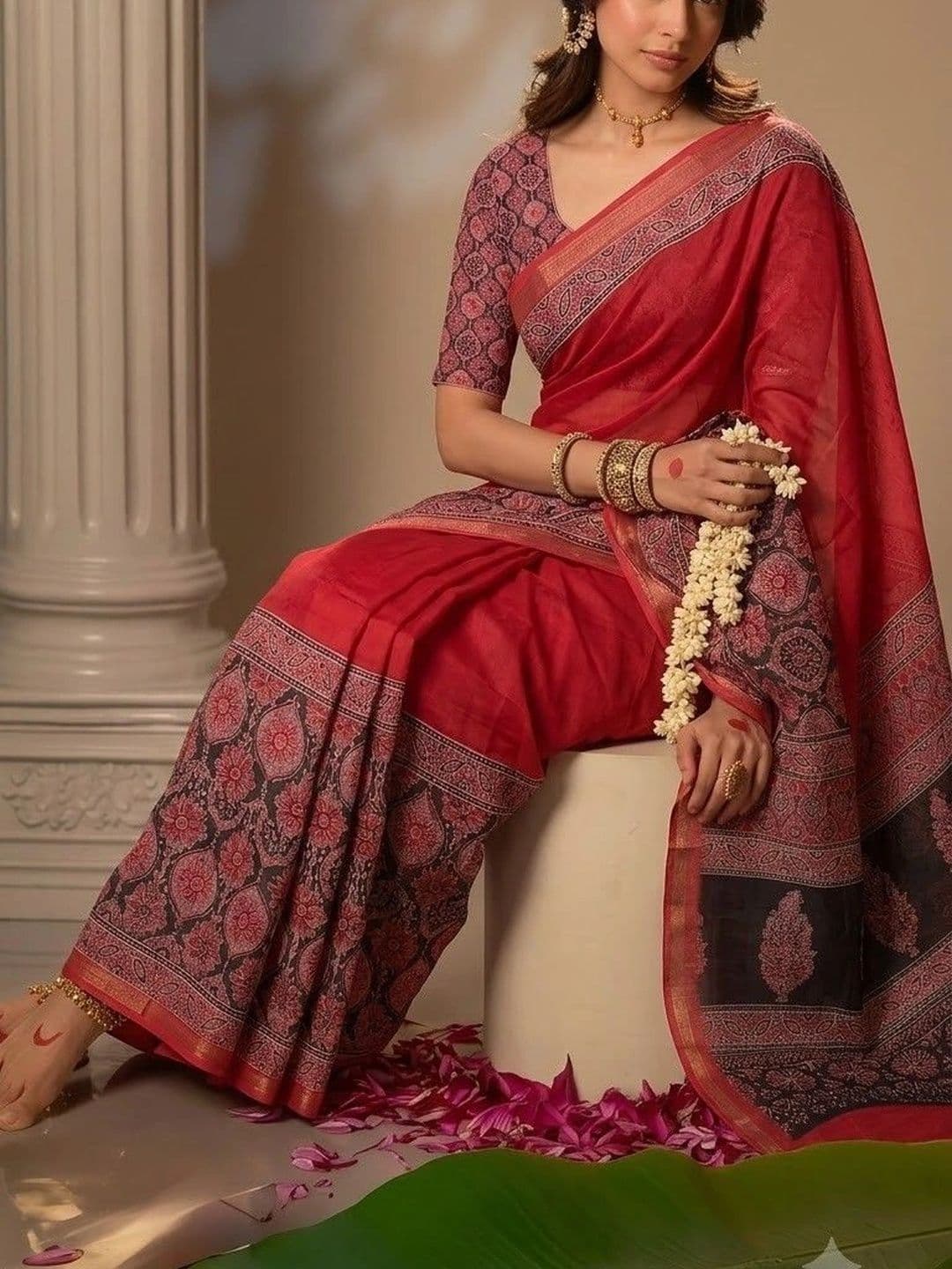 AARYAN SAREES AARYAN Women SAREES Red and black Kalamkari Saree thumbnail 3