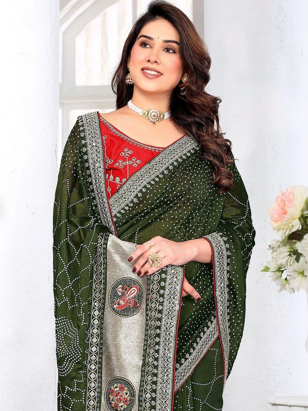 SmileyFashion Bandhani Embroidered Art Silk Designer Saree thumbnail 4