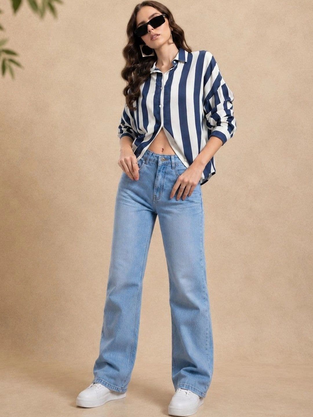 DressBerry Women Comfort Wide Leg High-Rise Light Fade Stretchable Jeans thumbnail 4