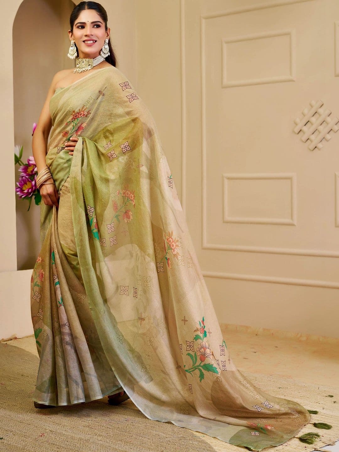 MANVAA Women Floral Silk Cotton Handloom Saree thumbnail 4