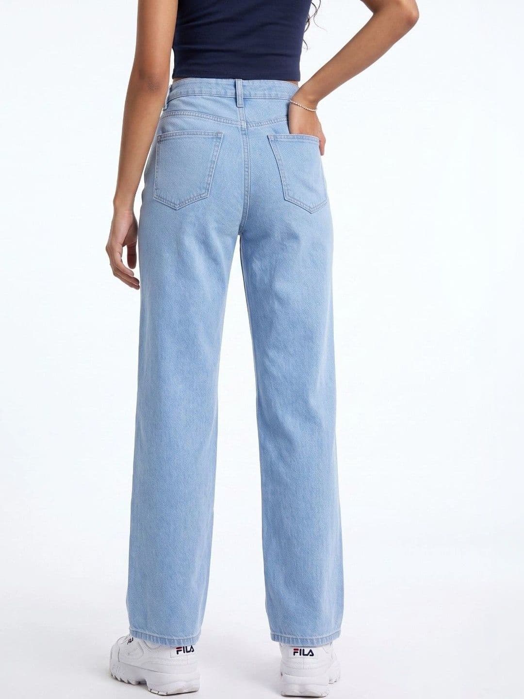 COMFITS Women Classic Relaxed Fit Mid-Rise Stretchable Jeans thumbnail 3