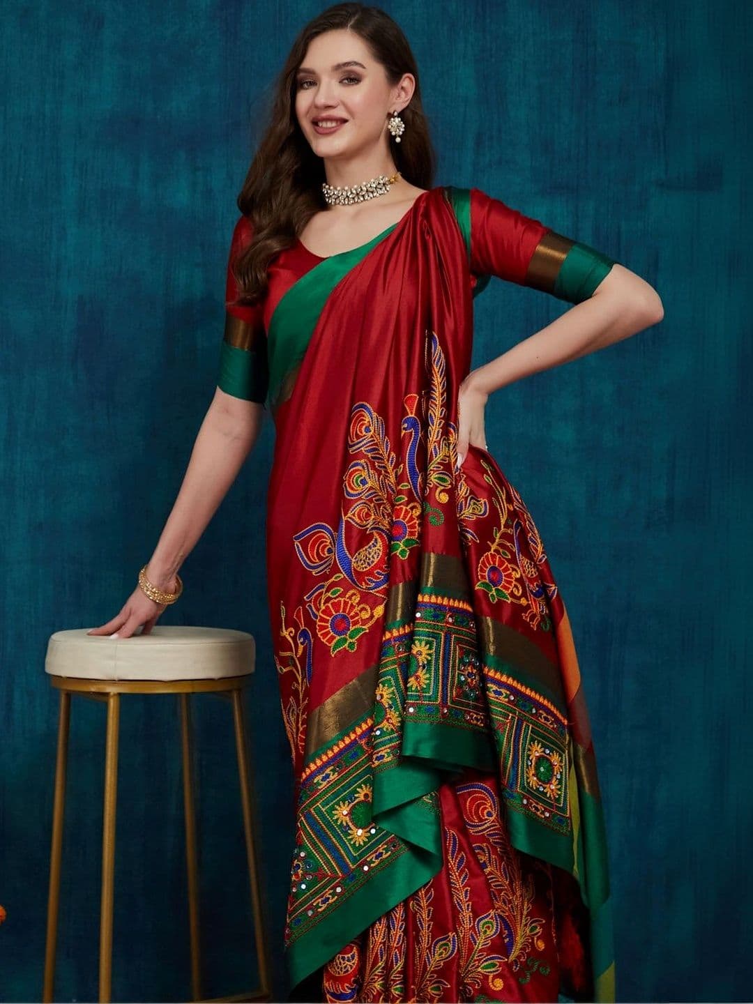 Sangria Floral Embroidered Silk Cotton Heavy Work Saree thumbnail 5