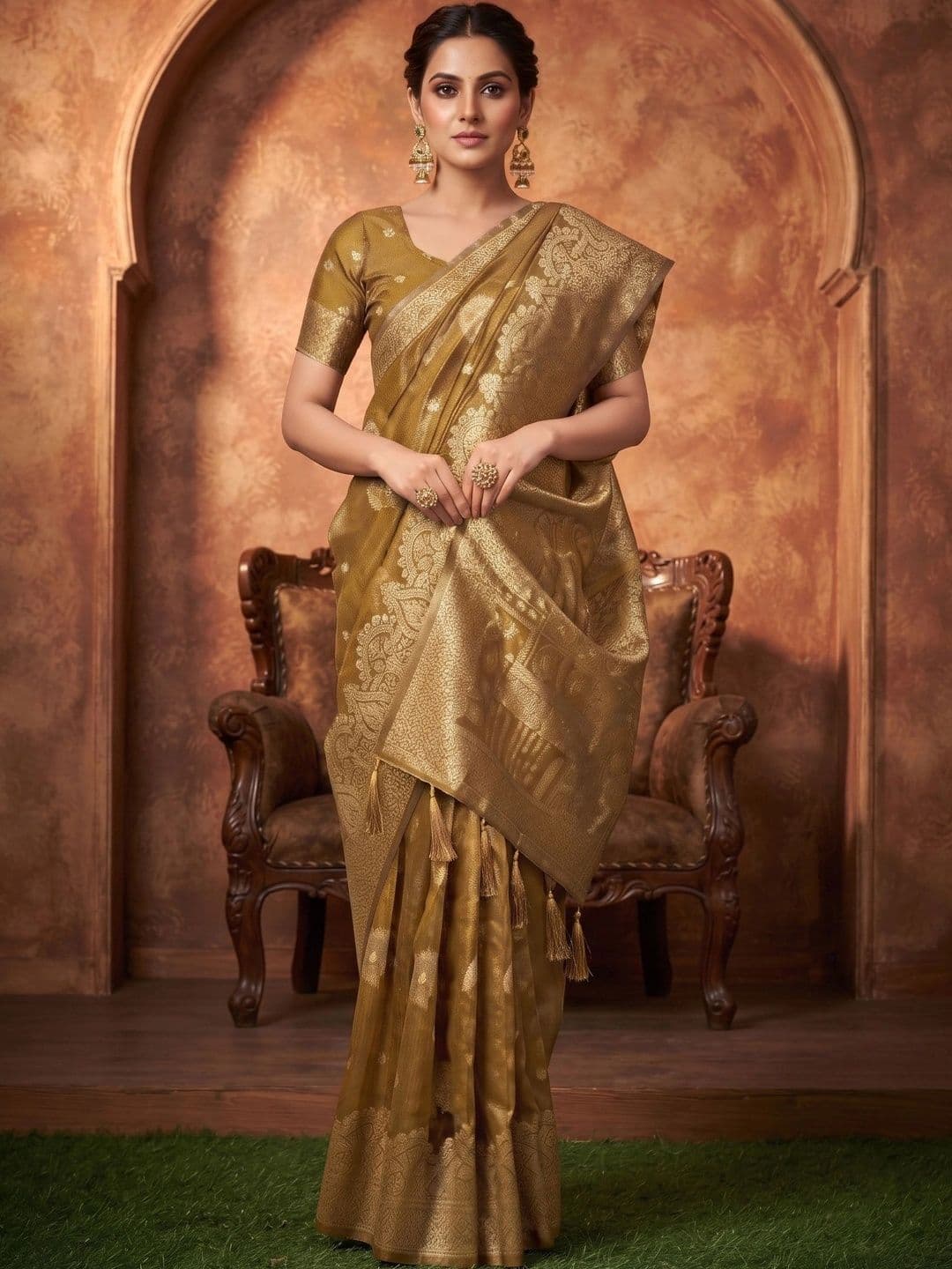 MONJOLIKA FASHION Woven Design Zari Silk Blend Designer Bomkai silk Saree thumbnail 5