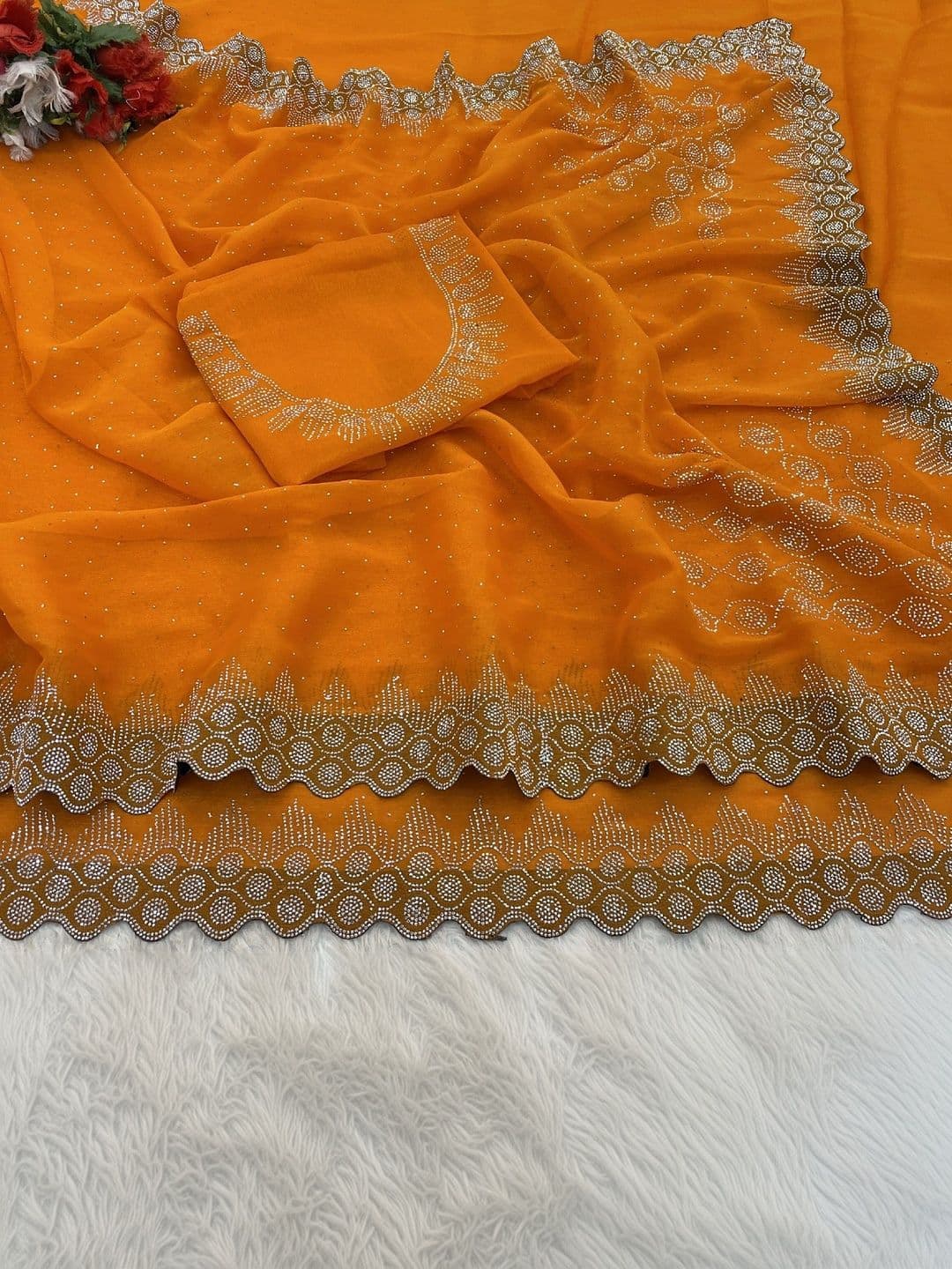 SmileyFashion Pure Georgette Saree thumbnail 5