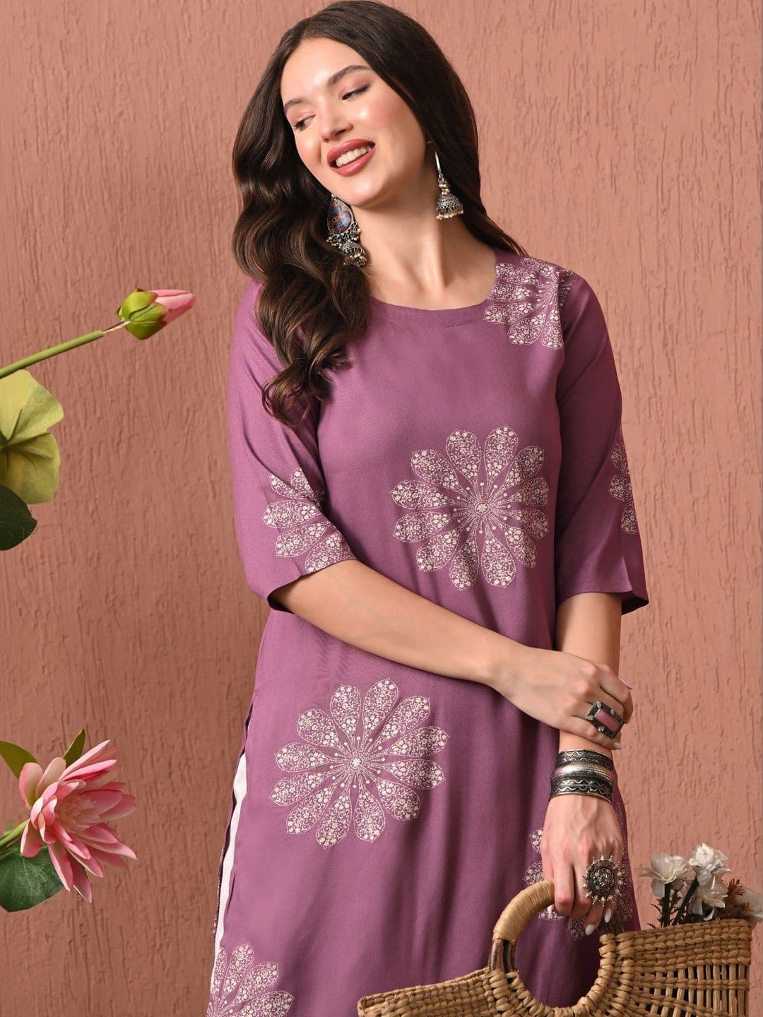 Sangria Women Floral Printed Floral Kurta thumbnail 5