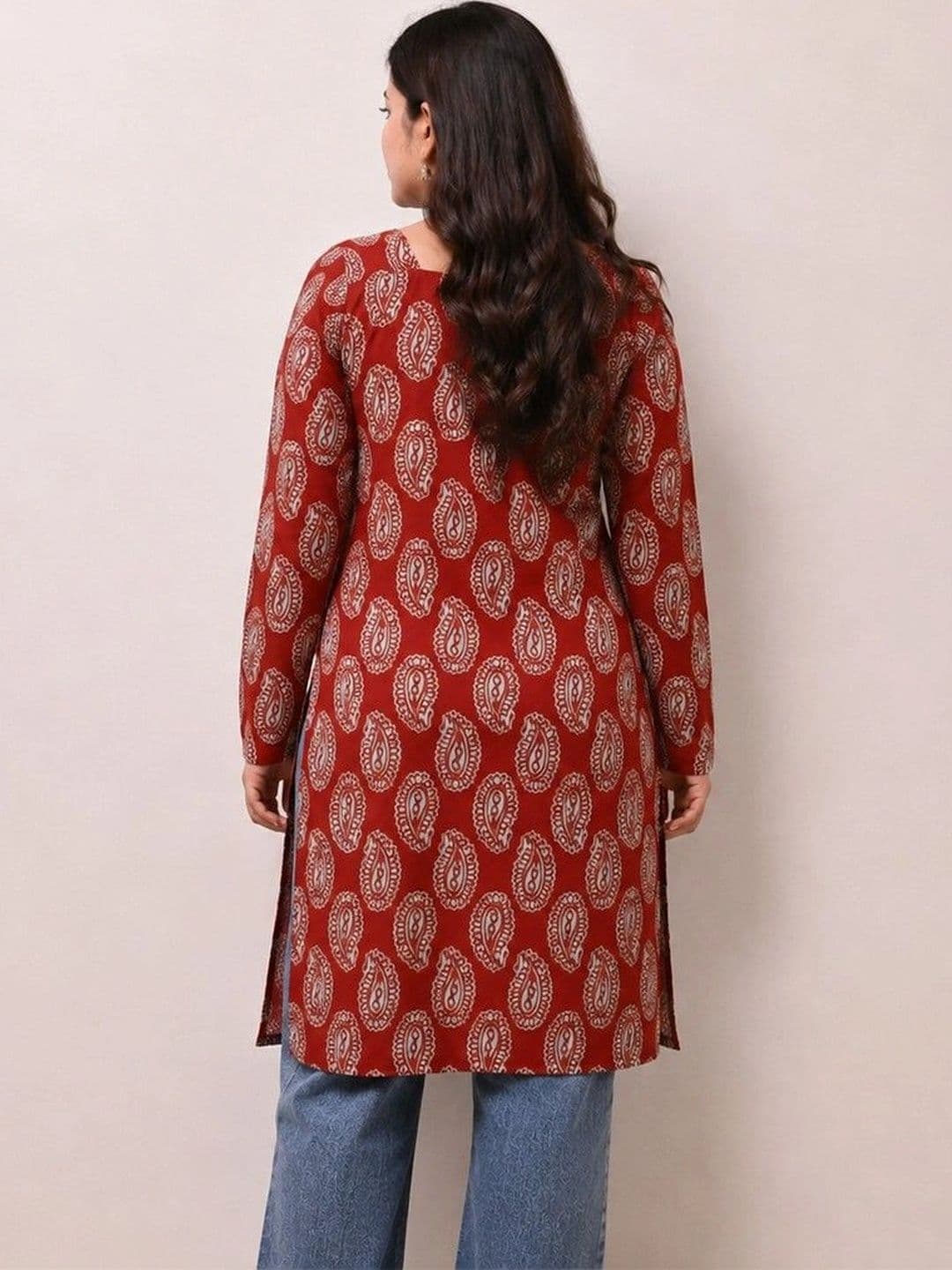 SHRISTHVAN Women Paisley Printed Kurta thumbnail 4