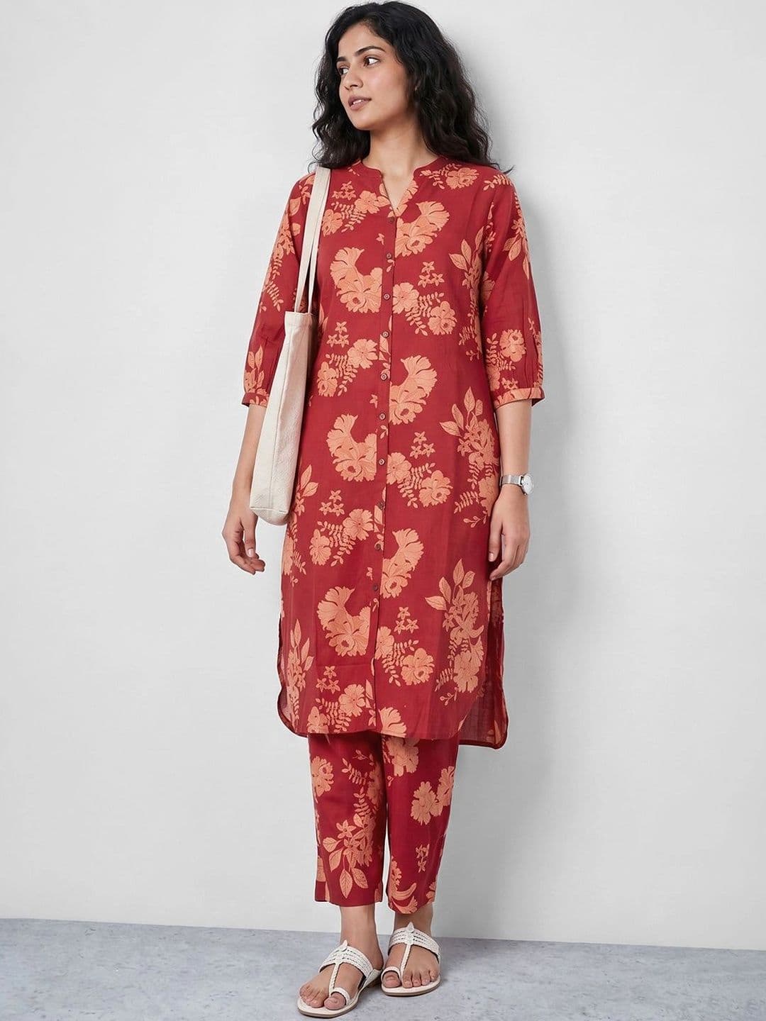 Melange by Lifestyle Women Floral Printed Regular Kurta with Trousers thumbnail 3