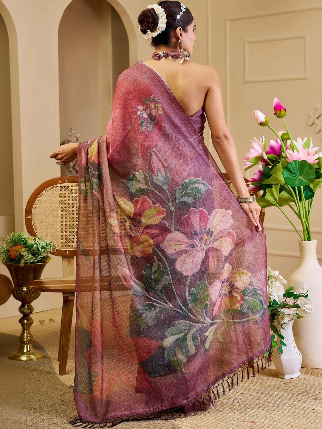 Maroosh Floral Silk Cotton Handloom Saree thumbnail 7