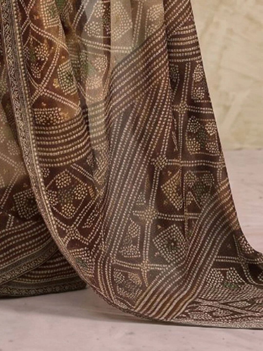 SAARA Ethnic Motifs Pure Georgette Saree thumbnail 5