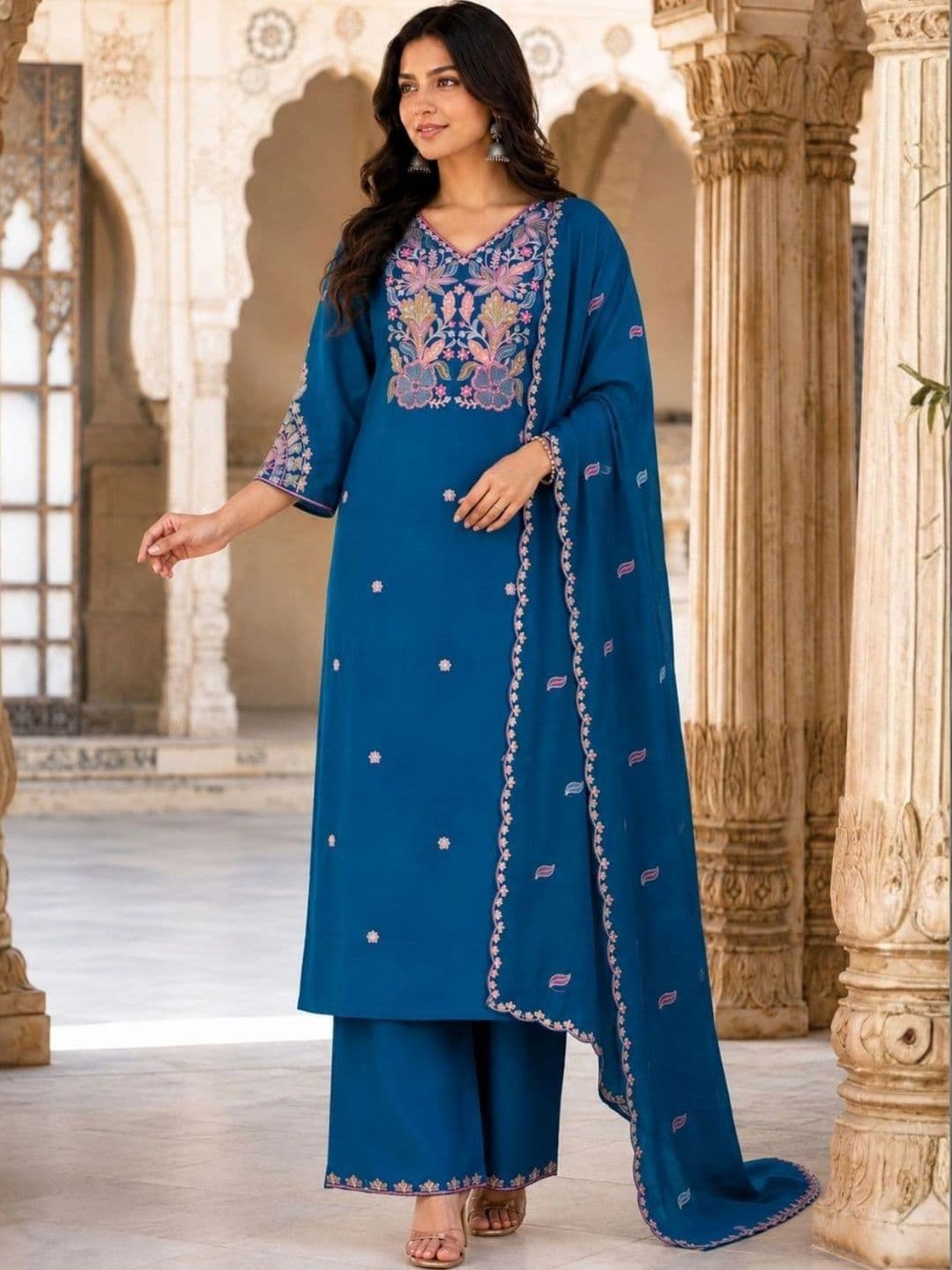 HERE&NOW X fwd Women Embroidered Thread Work Pure Silk Kurta with Palazzos & With Dupatta thumbnail 7
