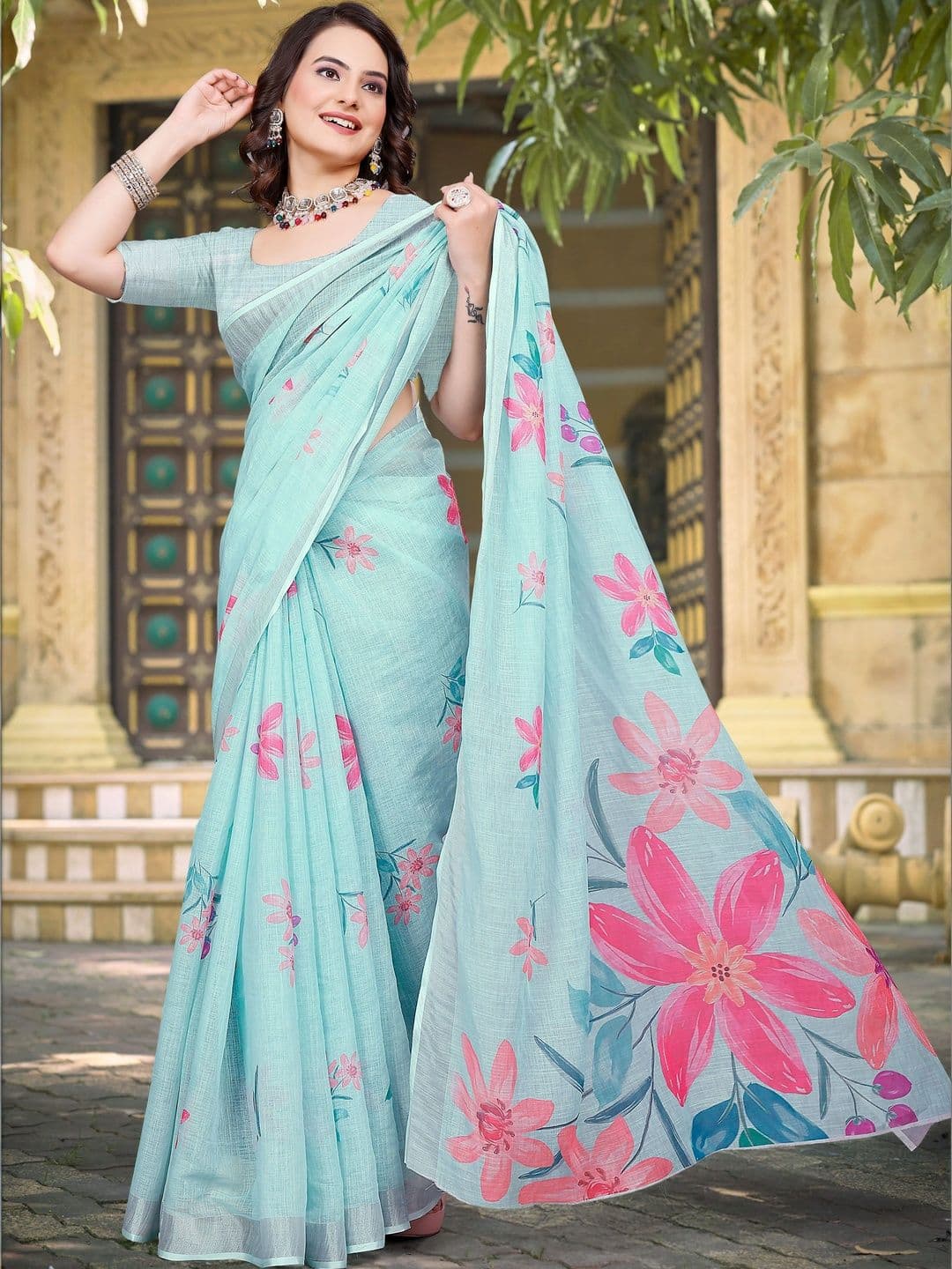 Maroosh Floral Saree thumbnail 4