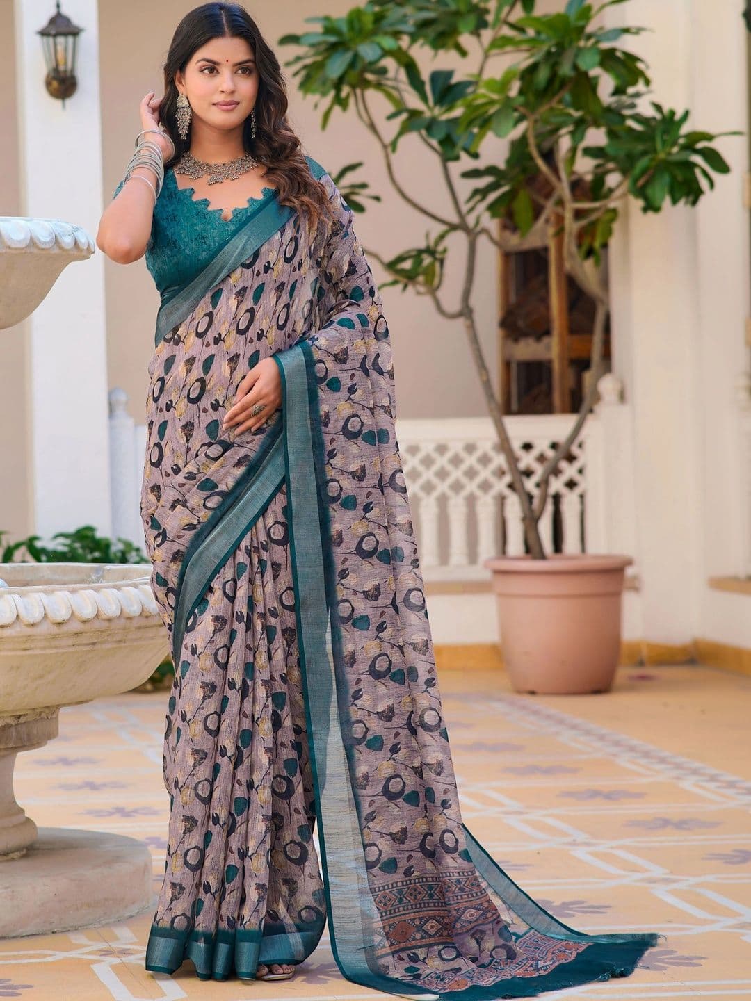 MANVAA Floral Saree thumbnail 4