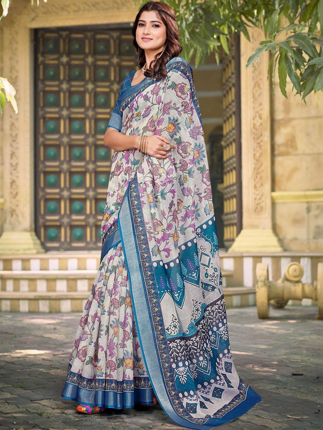 HERE&NOW Floral Saree thumbnail 5