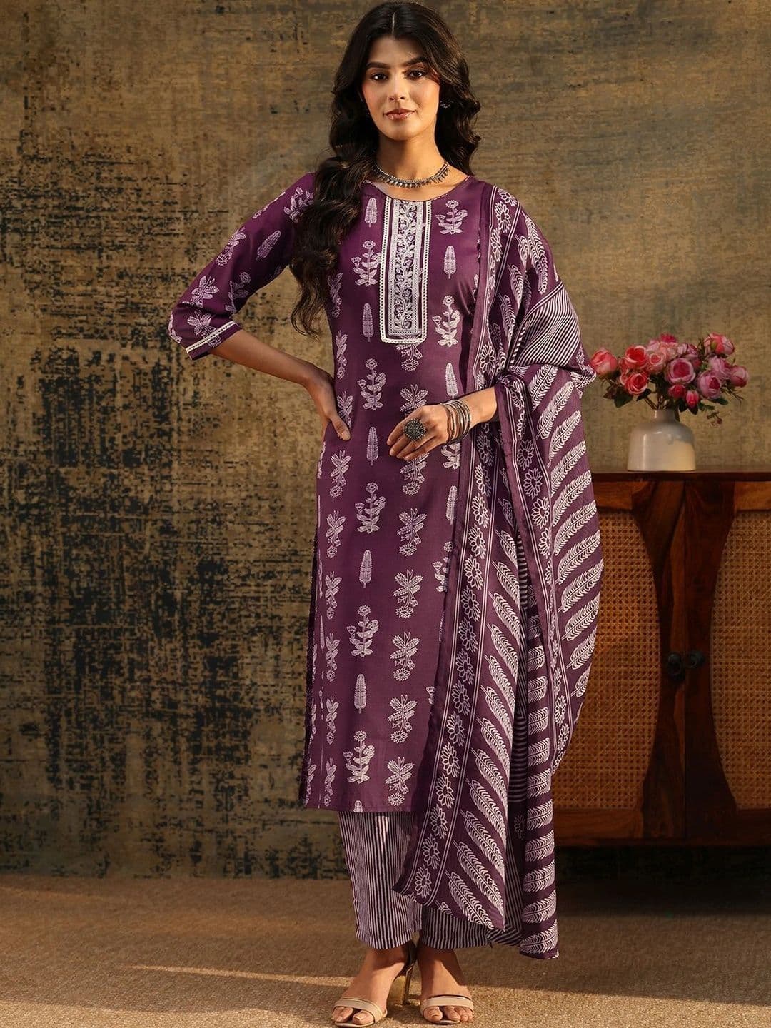 Gerua By Libas Women Ethnic Motifs Printed Regular Kurta with Trousers & With Dupatta thumbnail 6