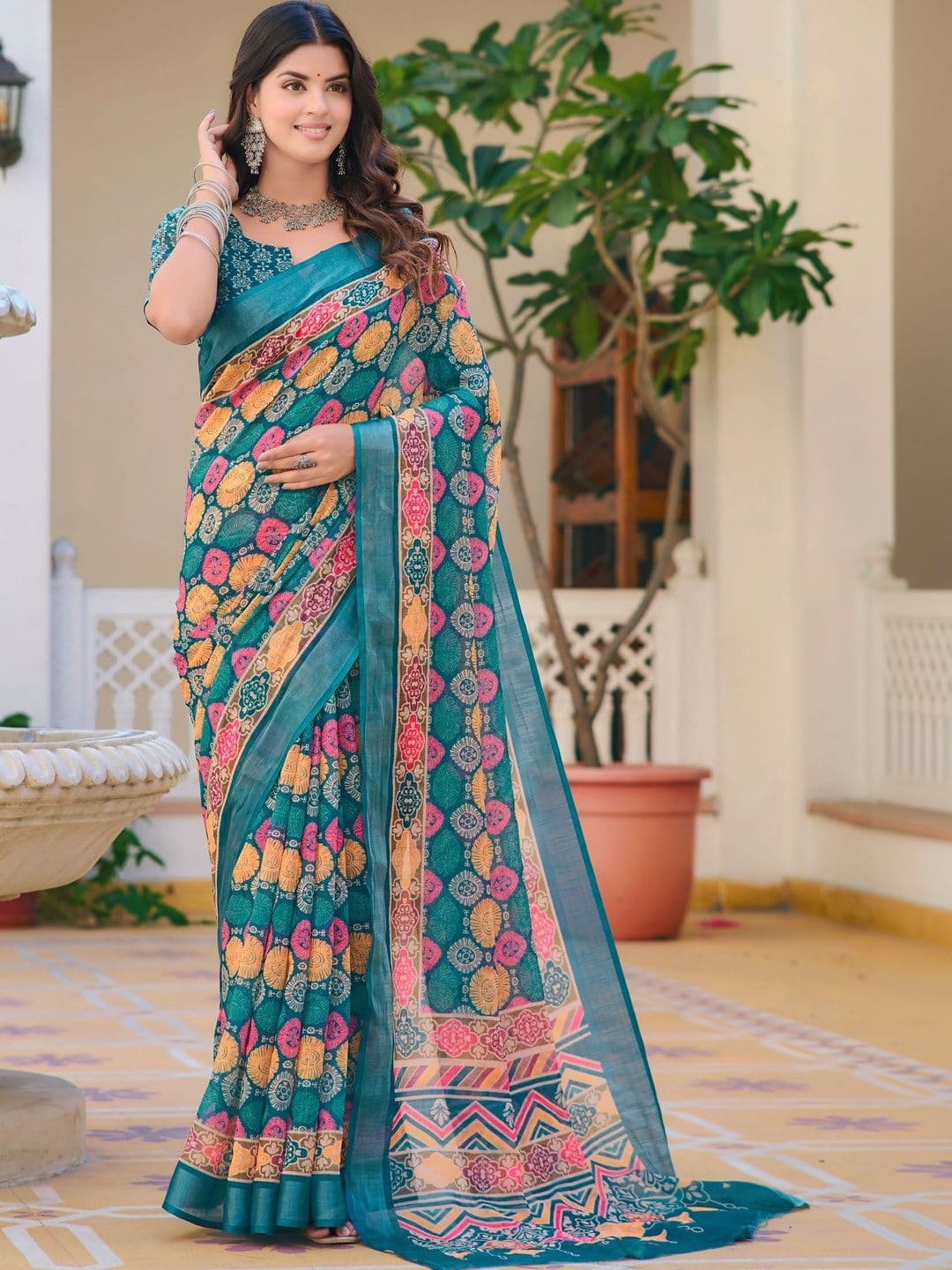 MANVAA Saree thumbnail 2