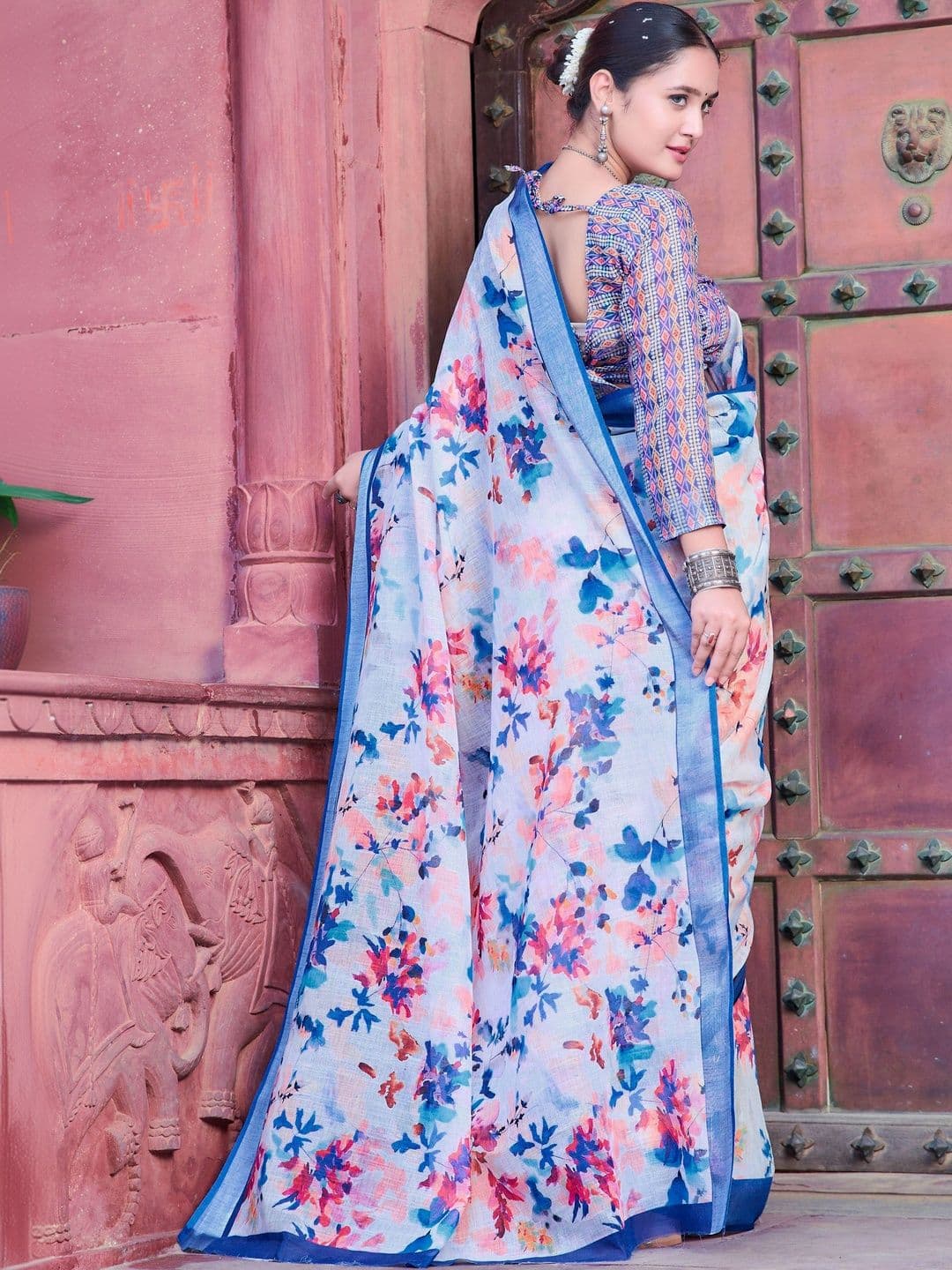 Maroosh Floral Saree thumbnail 3