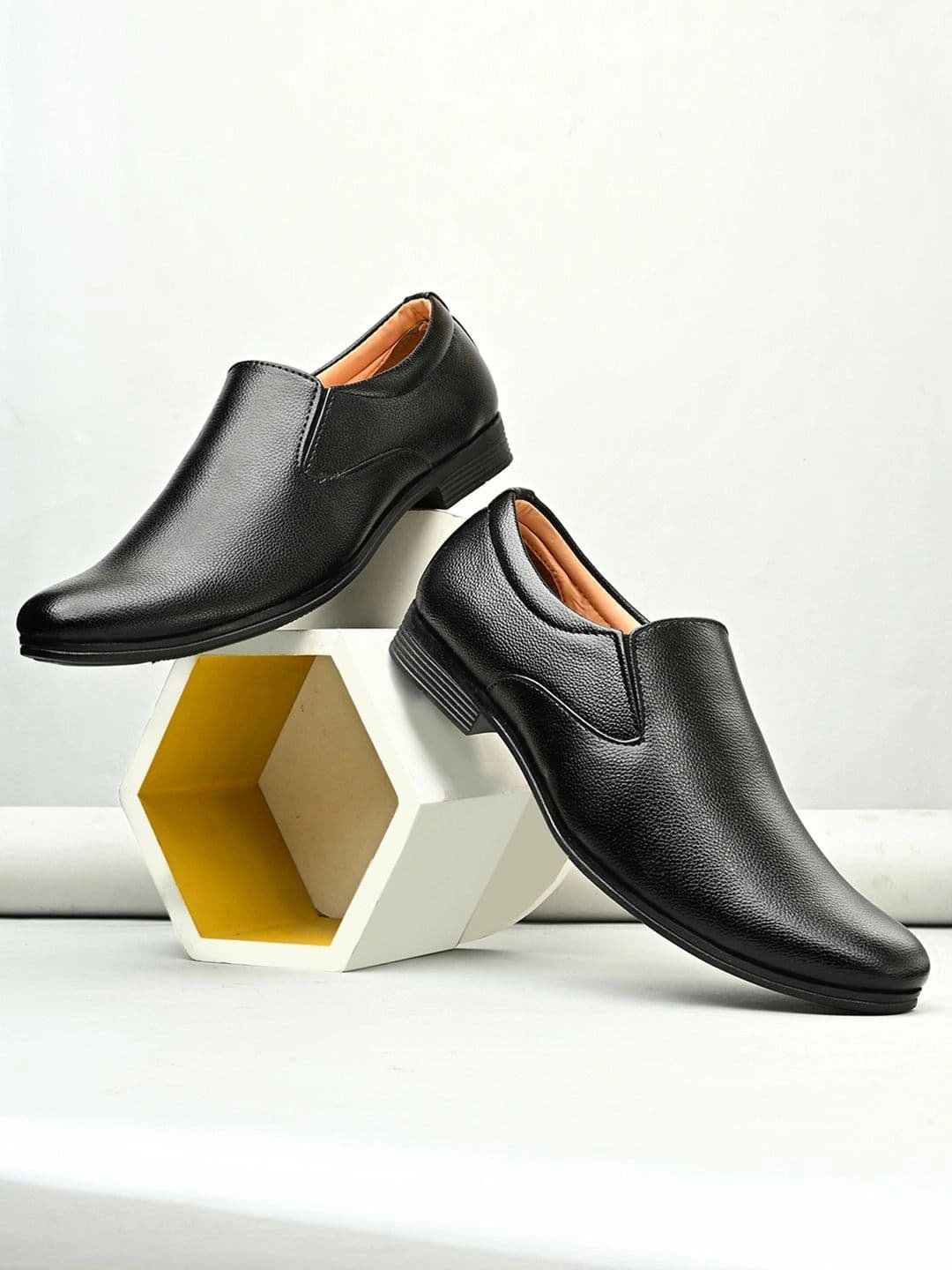HERE&NOW Men Textured Leather Pointed Toe Formal Slip-Ons - view 1