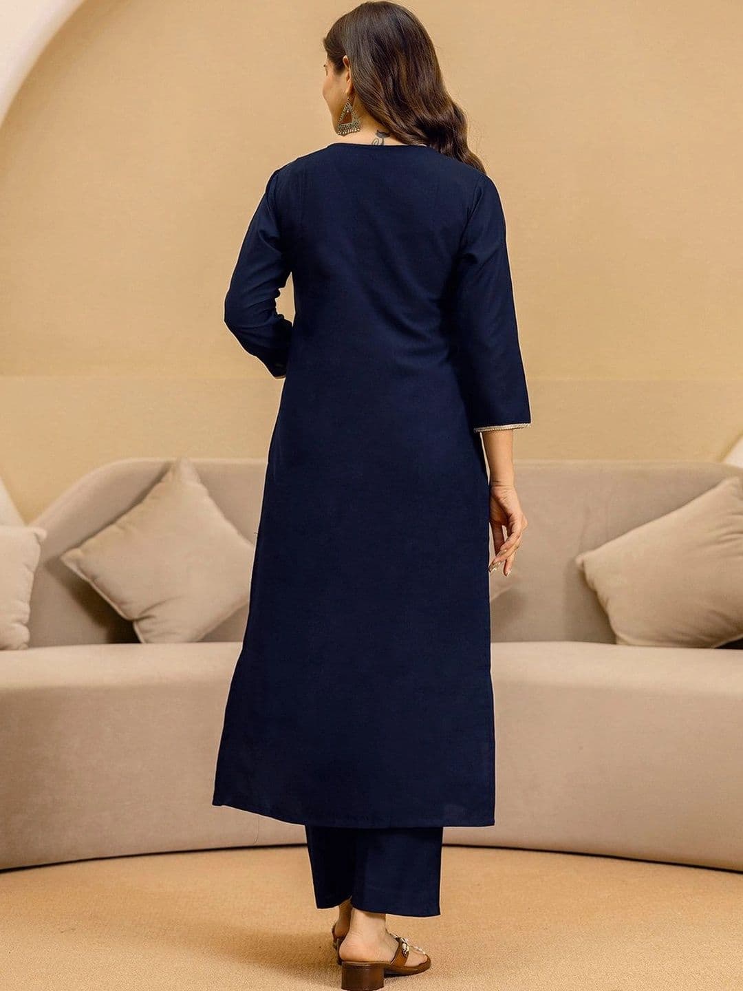 SKYLEE Women Ethnic Motifs Embroidered Kurta with Trousers & Dupatta thumbnail 5
