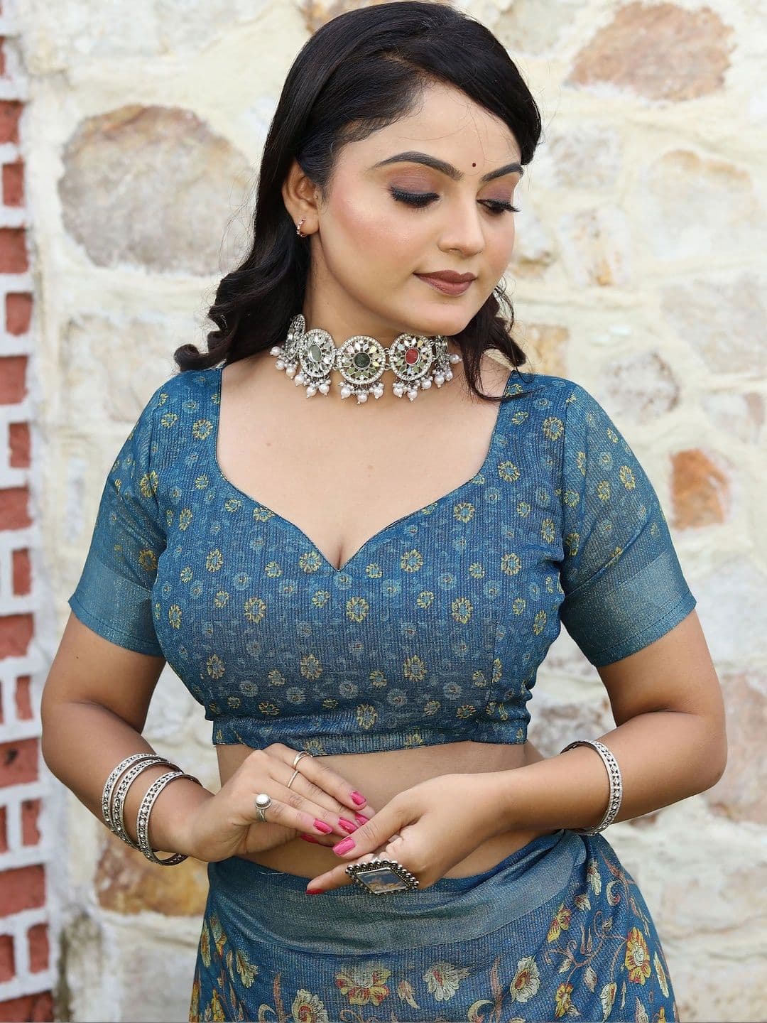 HERE&NOW Women  Floral Silk Cotton Handloom Saree thumbnail 4
