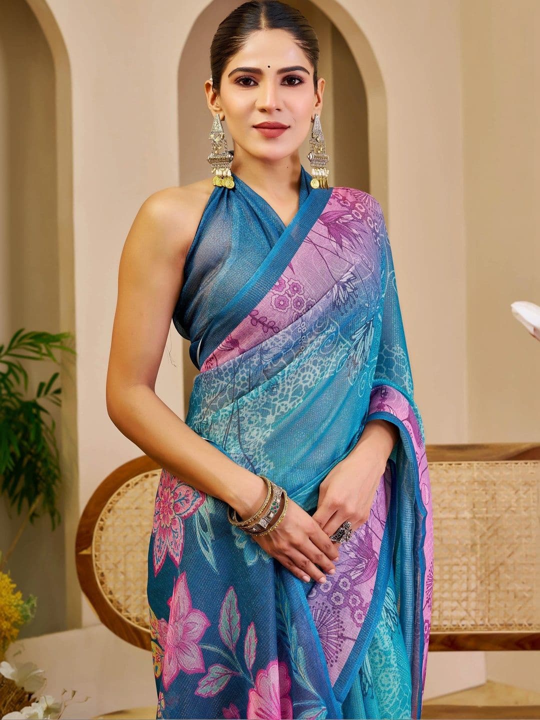 MANVAA Women Floral Printed Silk Cotton Handloom Saree with Tassels thumbnail 5