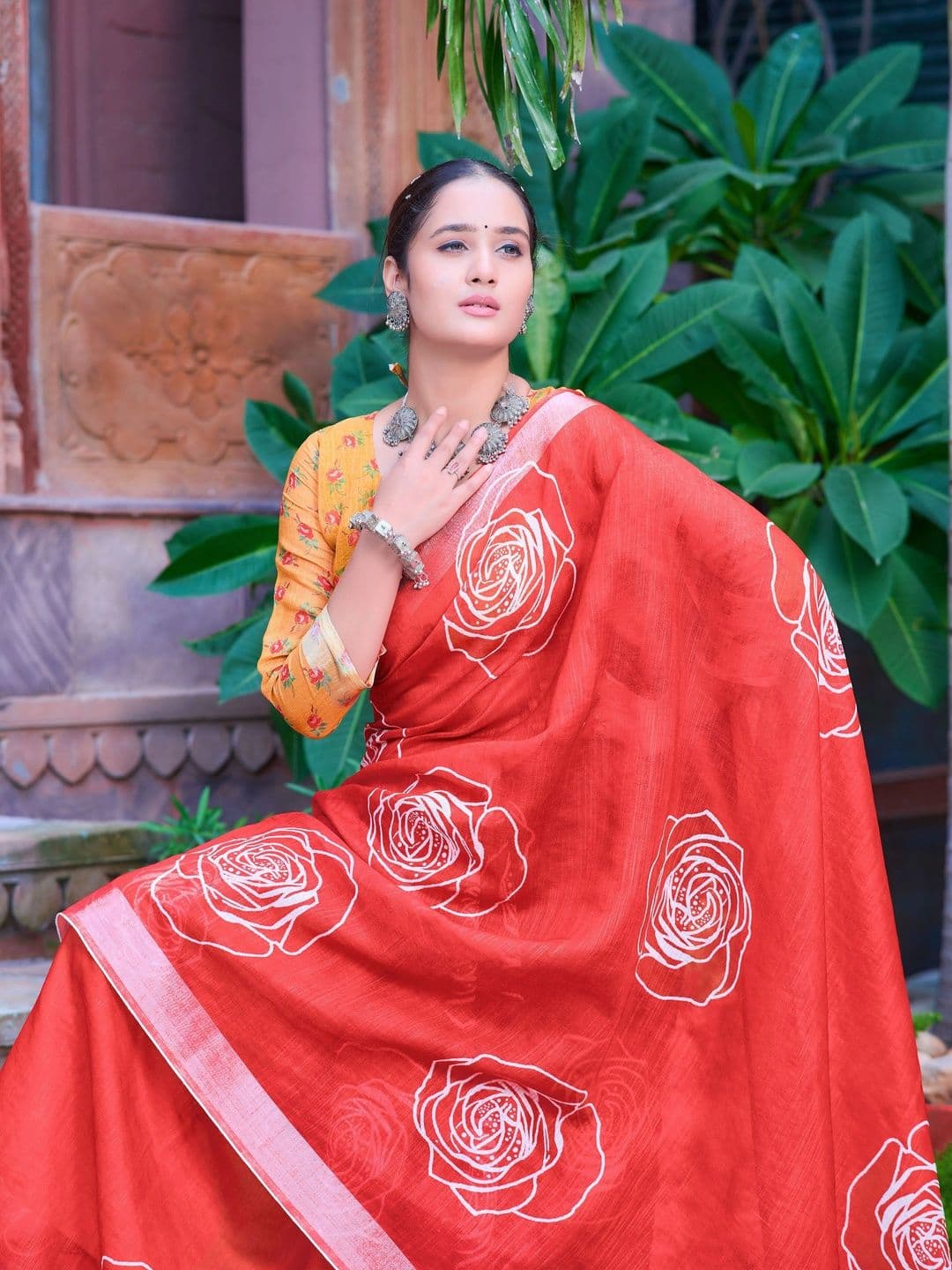Maroosh Floral Saree thumbnail 7