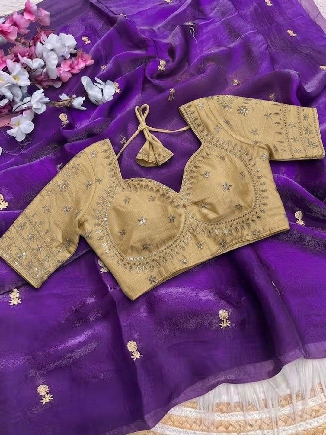 VRAGI Floral Zari Tissue Saree thumbnail 4
