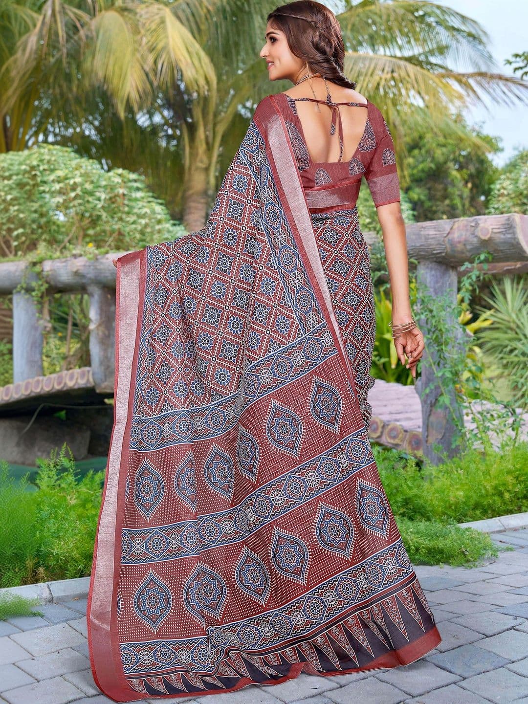 HERE&NOW Bandhani Saree thumbnail 2
